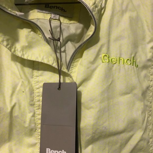 Bench BBQ Jacket Fluorescent yellow size XL Woman’s - Picture 5 of 10